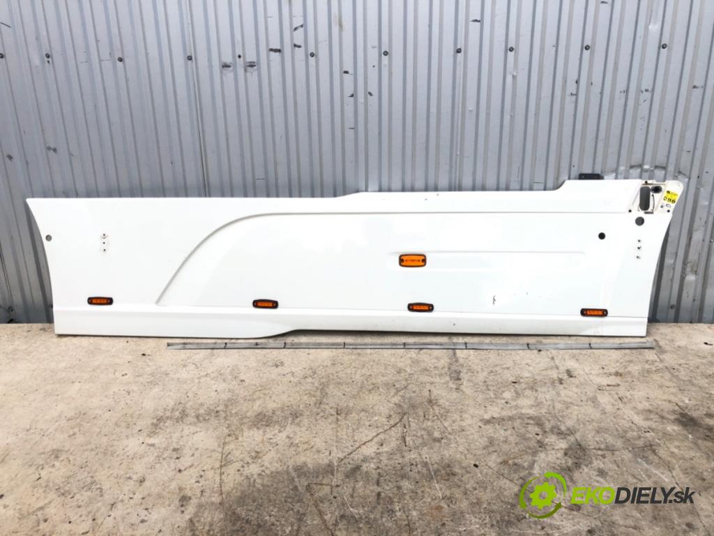DAF XF Platforma / podwozie 2016 340 kW FA 460 340 kW [462 KM] olej napędowy 2012 - 2022 12900 Clona pravá 1900488