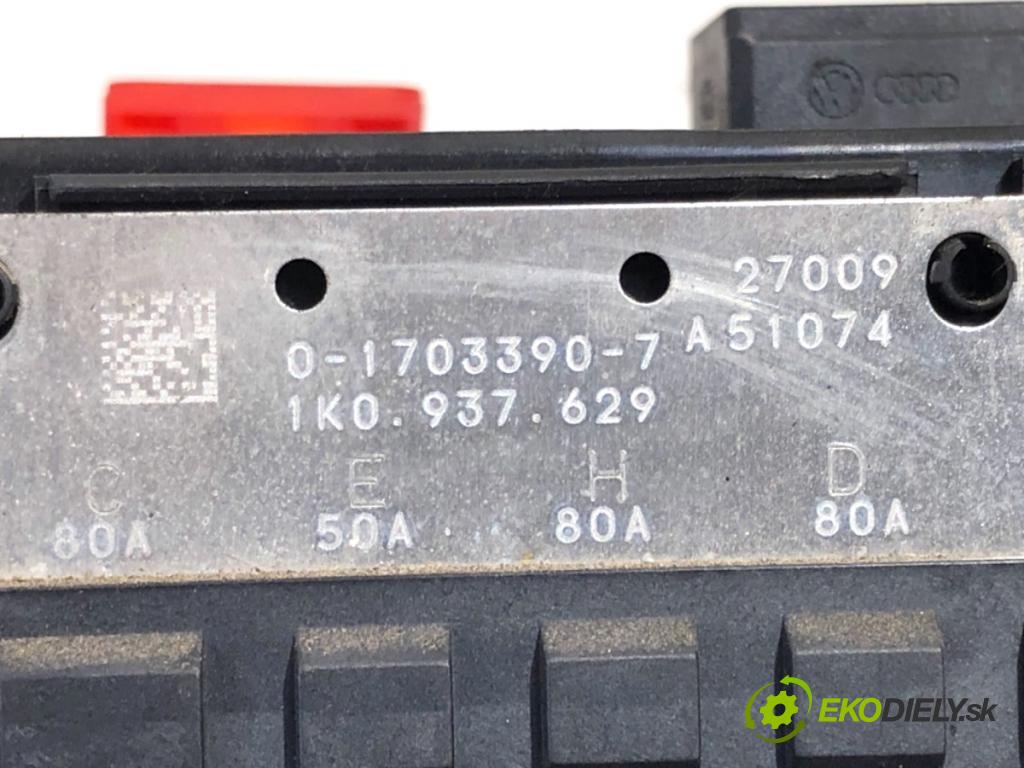 VW GOLF VI liftback 2011 59 kW 1.4 1390 Skrinka poistková 1K0937125D (Poistková skrinka)