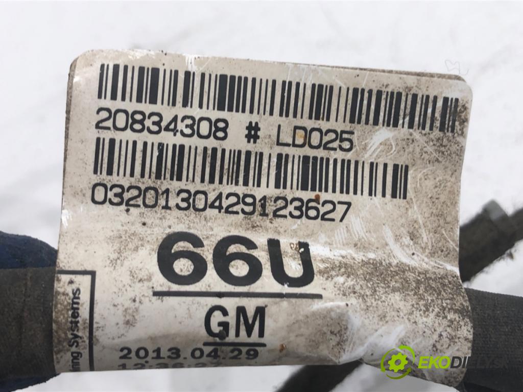 OPEL ZAFIRA C nadwozie wielkoprzestrzenne (MPV) 2013 96 kW 2.0 CDTi (75) 1956 káblovačka PDC zadní část 20834308