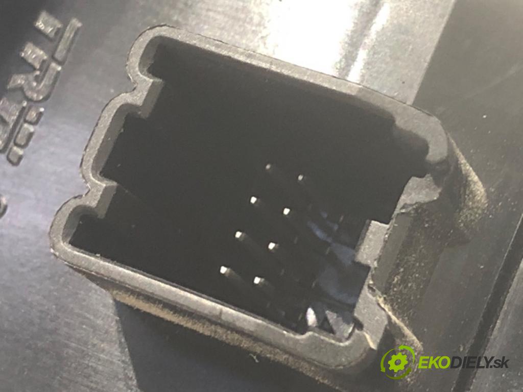 OPEL ZAFIRA C nadwozie wielkoprzestrzenne (MPV) 2013 96 kW 2.0 CDTi (75) 1956 Prepínač okien 13305011 (Prepínacie páčky pod volantom)