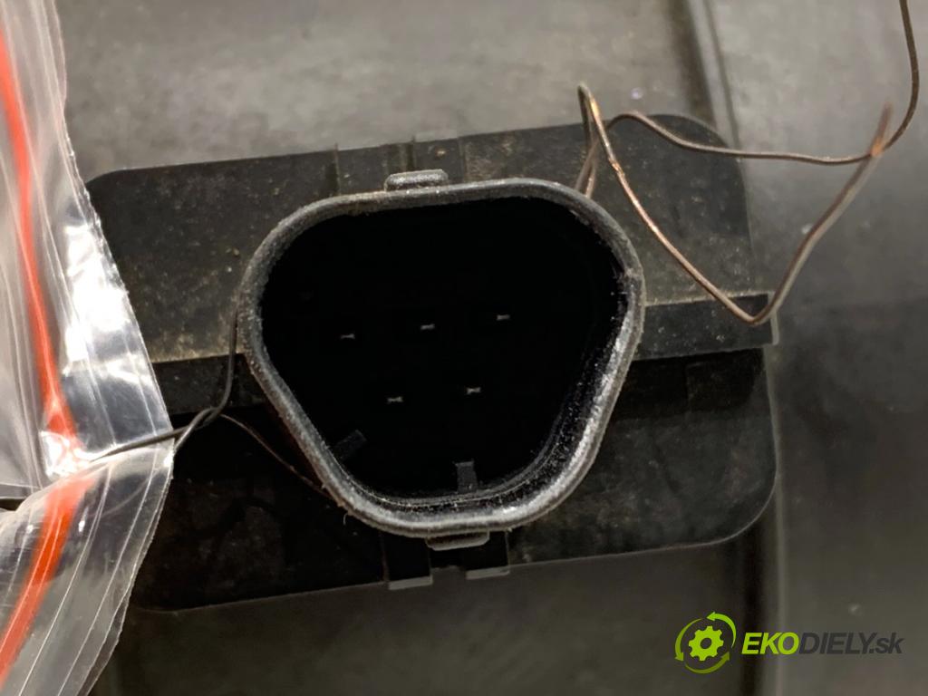 OPEL ZAFIRA C nadwozie wielkoprzestrzenne (MPV) 2013 96 kW 2.0 CDTi (75) 1956 Váha vzduchu 55562426 (Váha vzduchu)