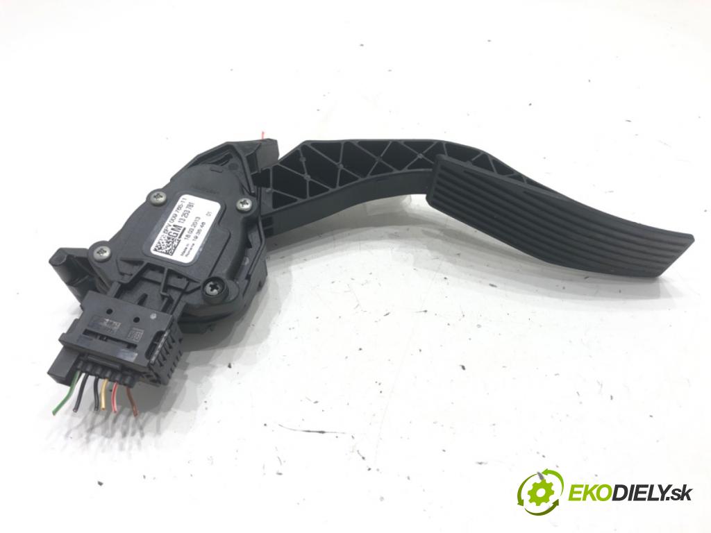 OPEL ZAFIRA C nadwozie wielkoprzestrzenne (MPV) 2013 96 kW 2.0 CDTi (75) 1956 Potenciometer plynu 13253781 (Potenciometer plynového pedálu)