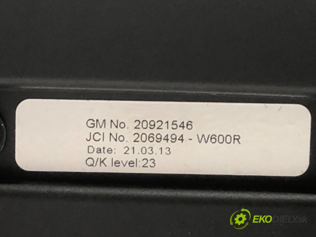 OPEL ZAFIRA C nadwozie wielkoprzestrzenne (MPV) 2013 96 kW 2.0 CDTi (75) 1956 Lakťová opierka 20921546 (Lakťová opierka)
