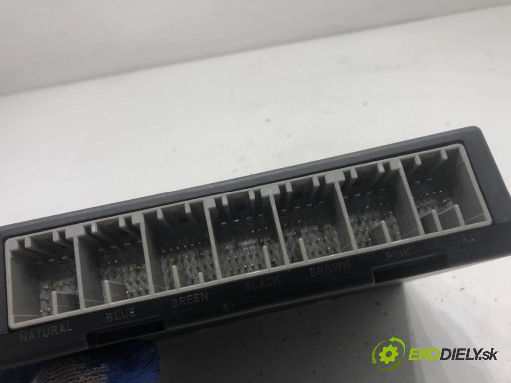 OPEL ZAFIRA C nadwozie wielkoprzestrzenne (MPV) 2013 96 kW 2.0 CDTi (75) 1956 Modul komfortu 13586588 (Modul komfortu)