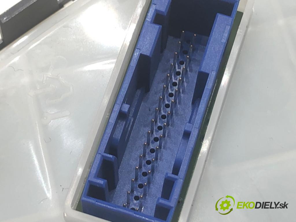 OPEL ZAFIRA C nadwozie wielkoprzestrzenne (MPV) 2013 96 kW 2.0 CDTi (75) 1956 Prístrojovka 13433804 (Prístrojová doska)