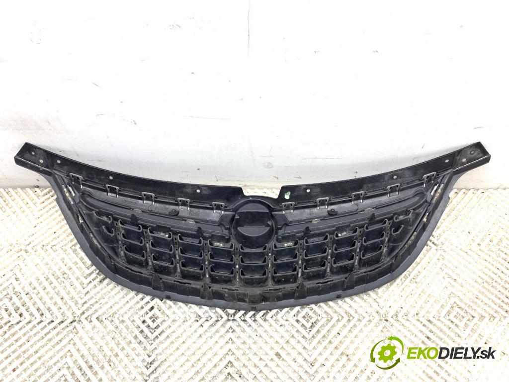 OPEL ZAFIRA C nadwozie wielkoprzestrzenne (MPV) 2013 96 kW 2.0 CDTi (75) 1956 Mriežka maska  (Mriežka predná (maska chladiča))