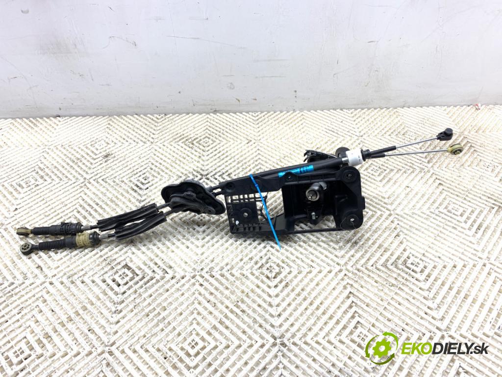 RENAULT MEGANE III liftback 2013 66 kW 1.5 dCi (BZ0C) 1461 Kulisa 8200779125G (Rýchlostná páka (kulisa))