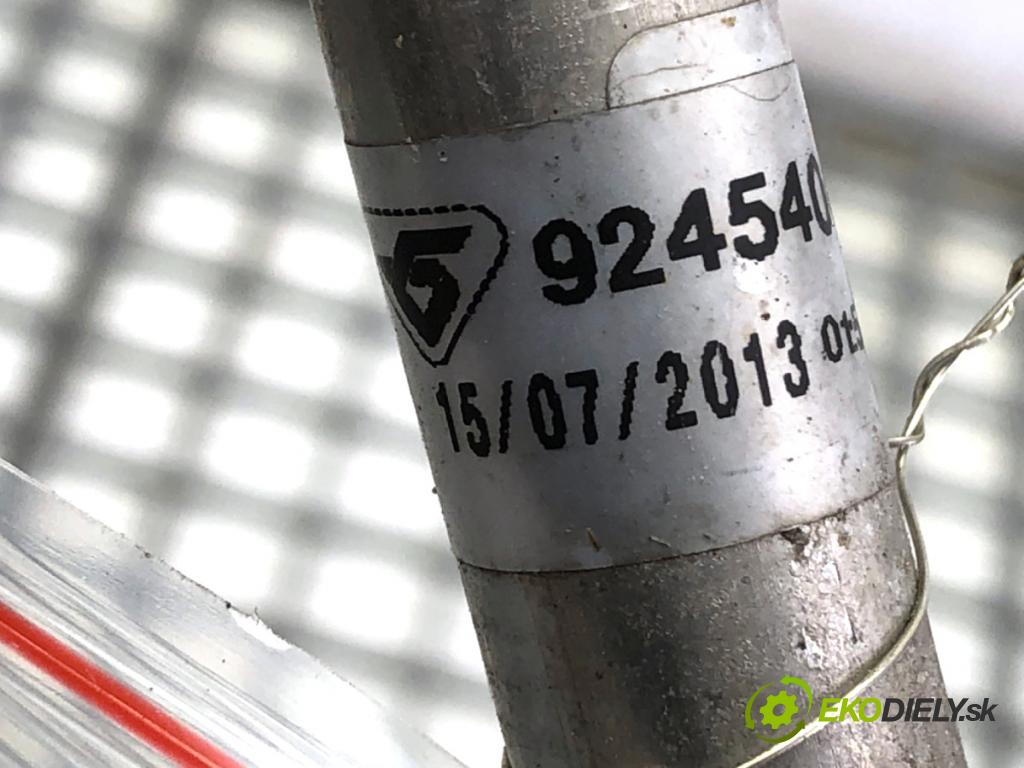 RENAULT MEGANE III liftback 2013 66 kW 1.5 dCi (BZ0C) 1461 rúrka klimatizácie 924540019 (Rúrka klimatizácie)