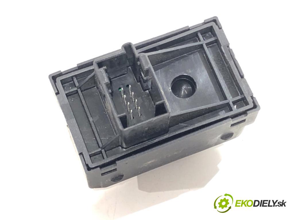 FIAT GRANDE PUNTO liftback 2009 57 kW 1.4 (199AXB11, 199AXB1A, 199BXB1A, 199AXL1A) 1368 Prepínač nastavenia spätných zrkadiel  (Prepínacie páčky pod volantom)