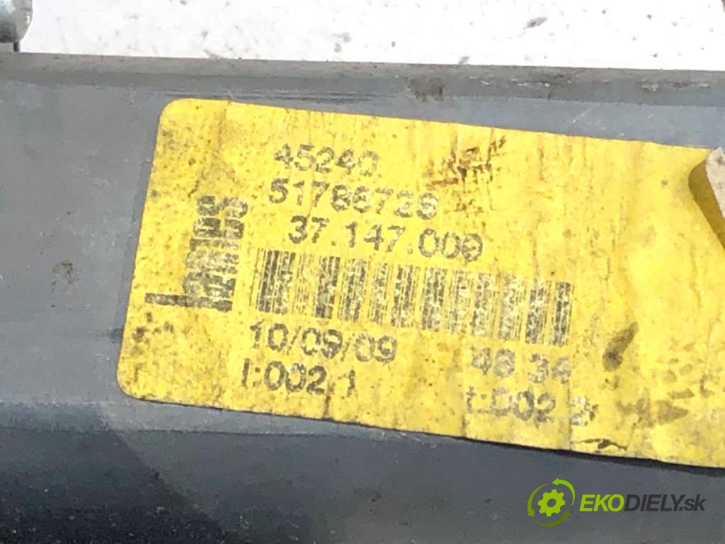 FIAT GRANDE PUNTO liftback 2009 57 kW 1.4 (199AXB11, 199AXB1A, 199BXB1A, 199AXL1A) 1368 Mechanizmus okna pravy predný 51786729