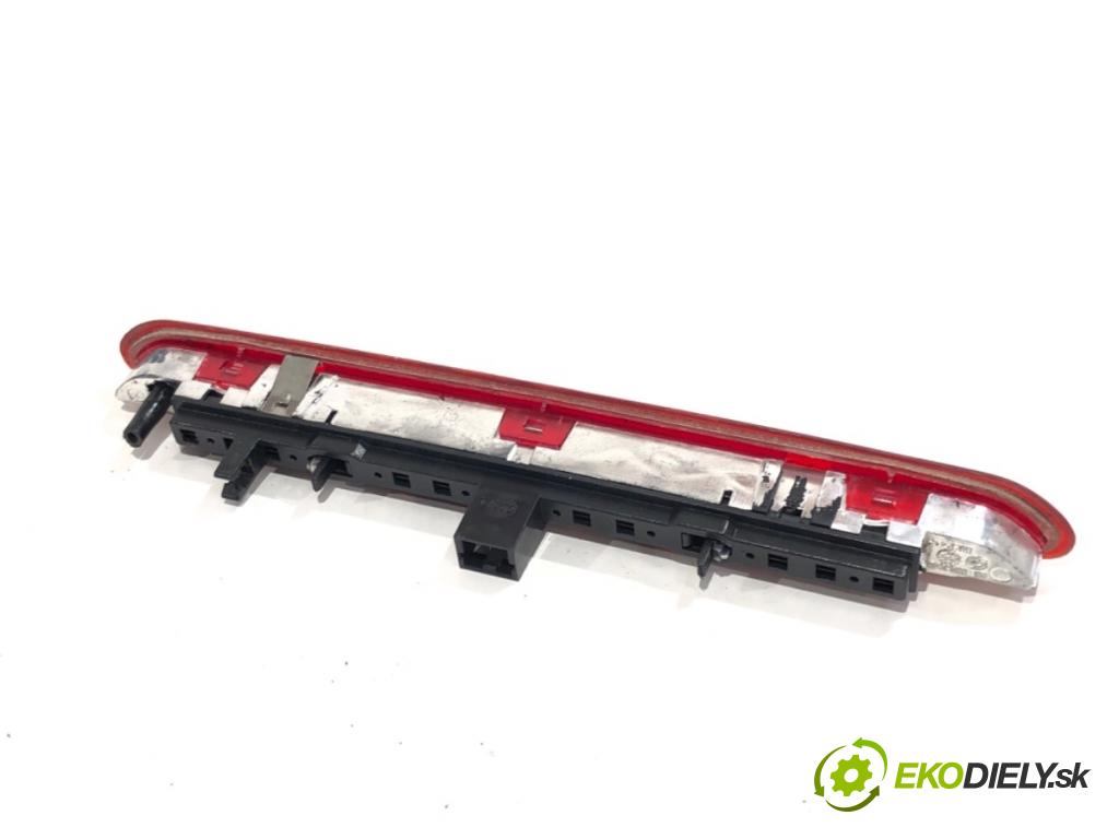 FIAT GRANDE PUNTO liftback 2009 57 kW 1.4 (199AXB11, 199AXB1A, 199BXB1A, 199AXL1A) 1368 světlo brzdových světel 2122000407