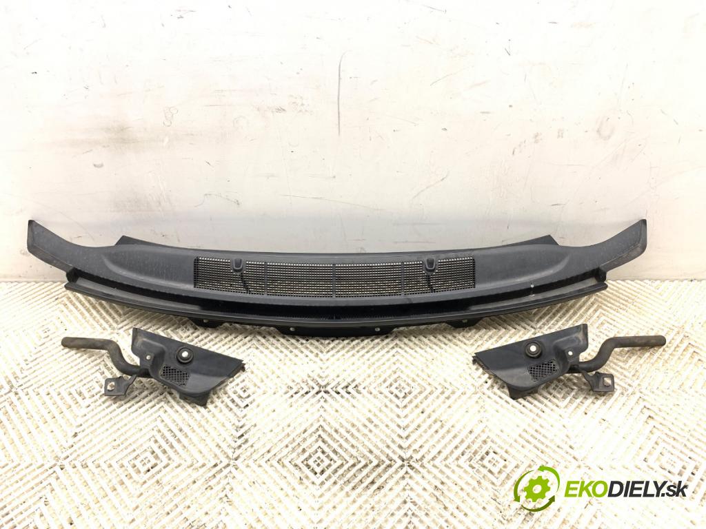 OPEL ZAFIRA C nadwozie wielkoprzestrzenne (MPV) 2013 96 kW 2.0 CDTi (75) 1956 Torpédo, plast pod čelné okno 13422832 (Torpédo (plast pod čelným sklom))