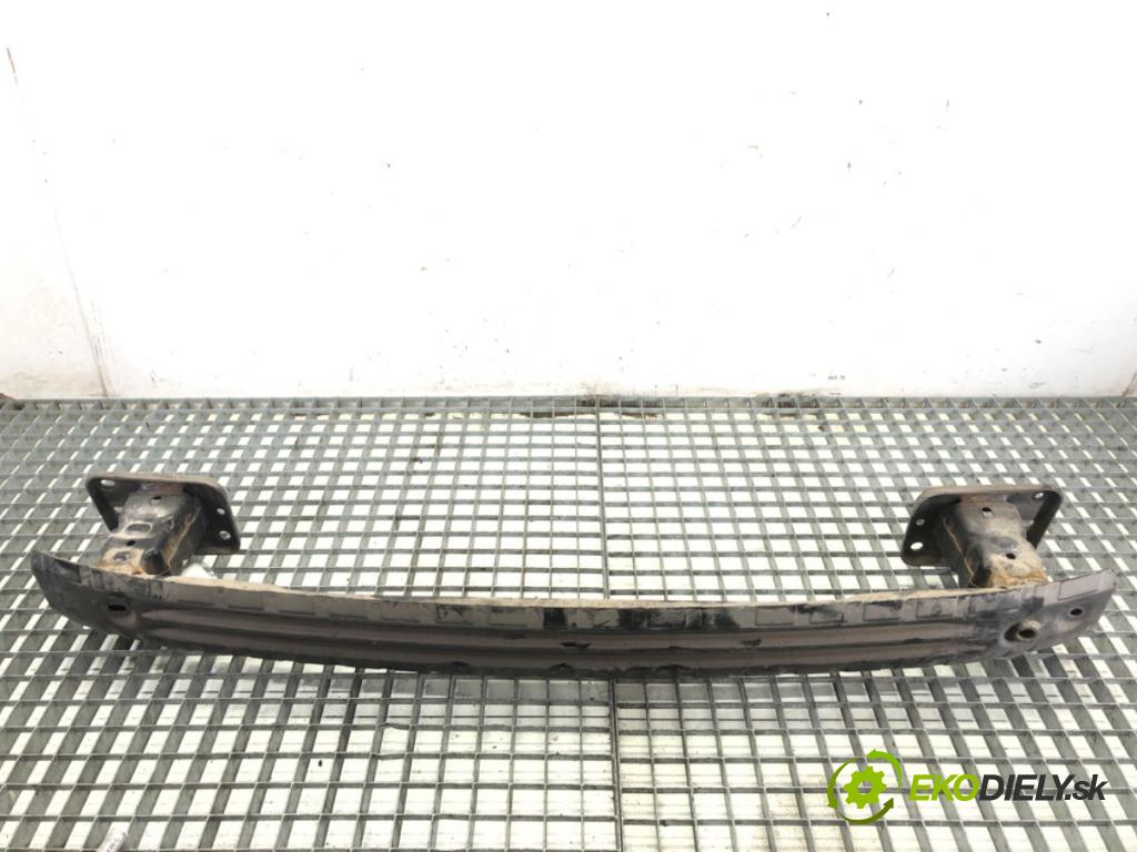 FORD FOCUS III liftback 2017 77 kW 1.6 Ti 1596 výztuha nárazníka zadní část  (Zadní výztuha)