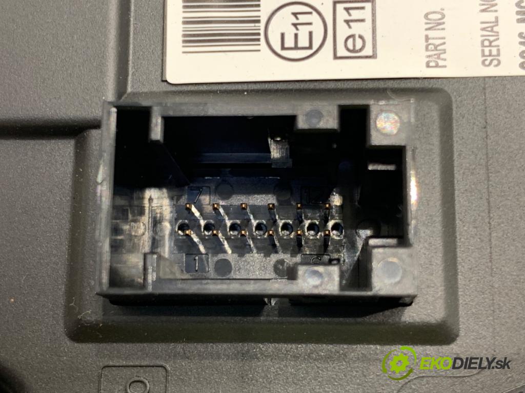 FORD FOCUS III liftback 2017 77 kW 1.6 Ti 1596 Dislpej F1FT-18B955-AD (Prístrojová doska)