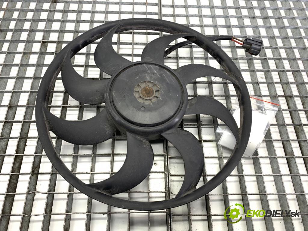 FORD FOCUS III liftback 2017 77 kW 1.6 Ti 1596 ventilátor chladiče 0130308509 (Ventilátor)