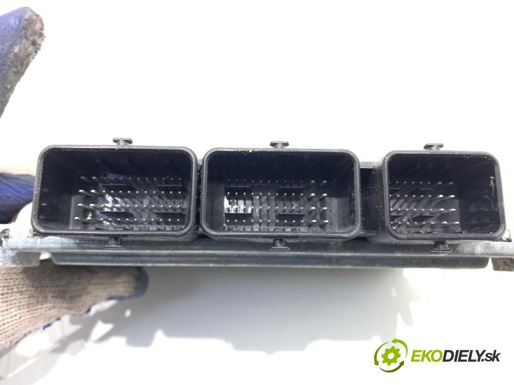 FORD FOCUS III liftback 2017 77 kW 1.6 Ti 1596 riadiaca jednotka Motor F1FA-12A650-FTA (Riadiaca jednotka)