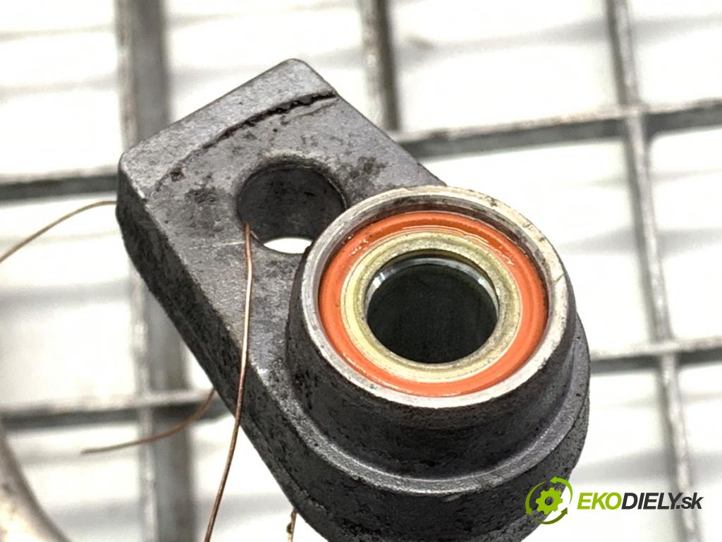 FORD FOCUS III liftback 2017 77 kW 1.6 Ti 1596 rúrka klimatizácie H1F1-19A834-PA (Rúrka klimatizácie)