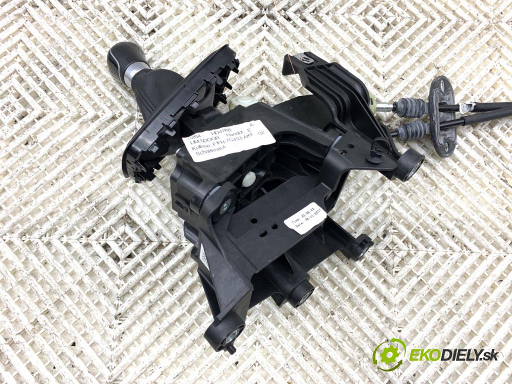 FORD FOCUS III liftback 2017 77 kW 1.6 Ti 1596 kulisa F1FR-7C453-AKF (Řadicí páka (kulisa) )