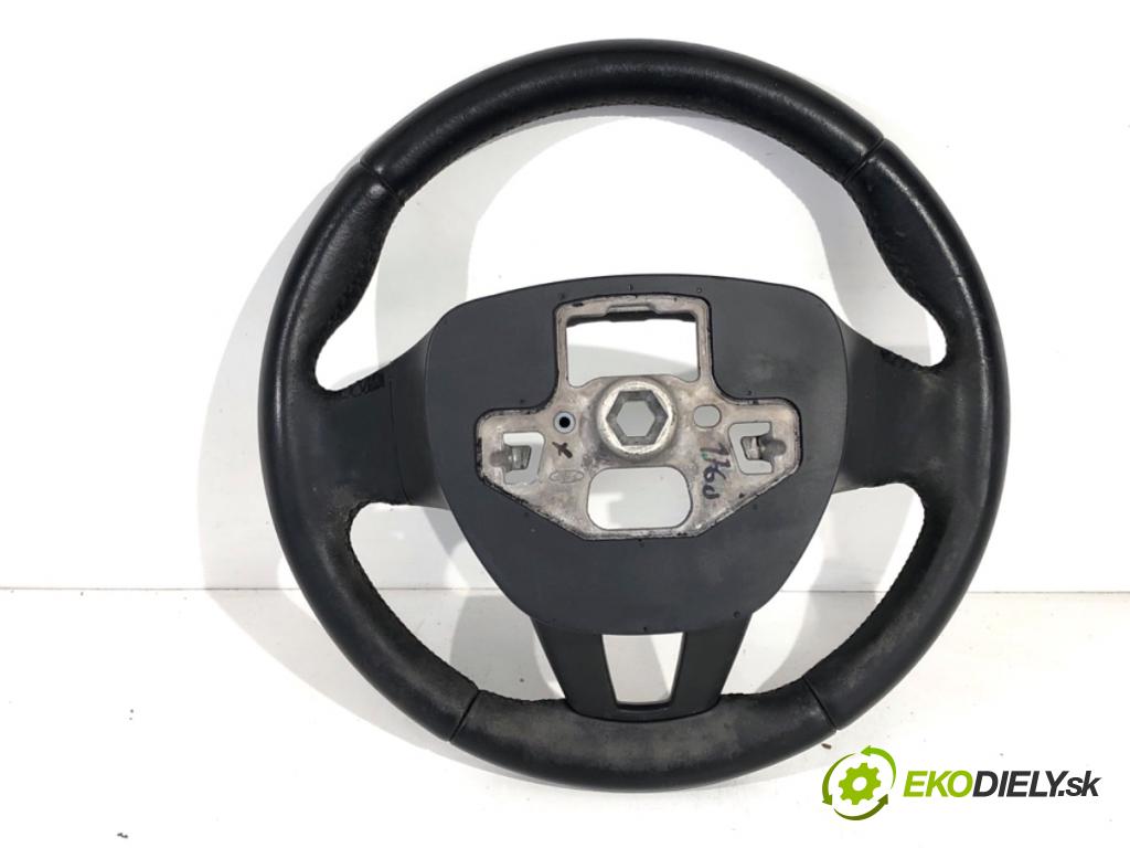 FORD FOCUS III liftback 2017 77 kW 1.6 Ti 1596 Volant  (Volant)