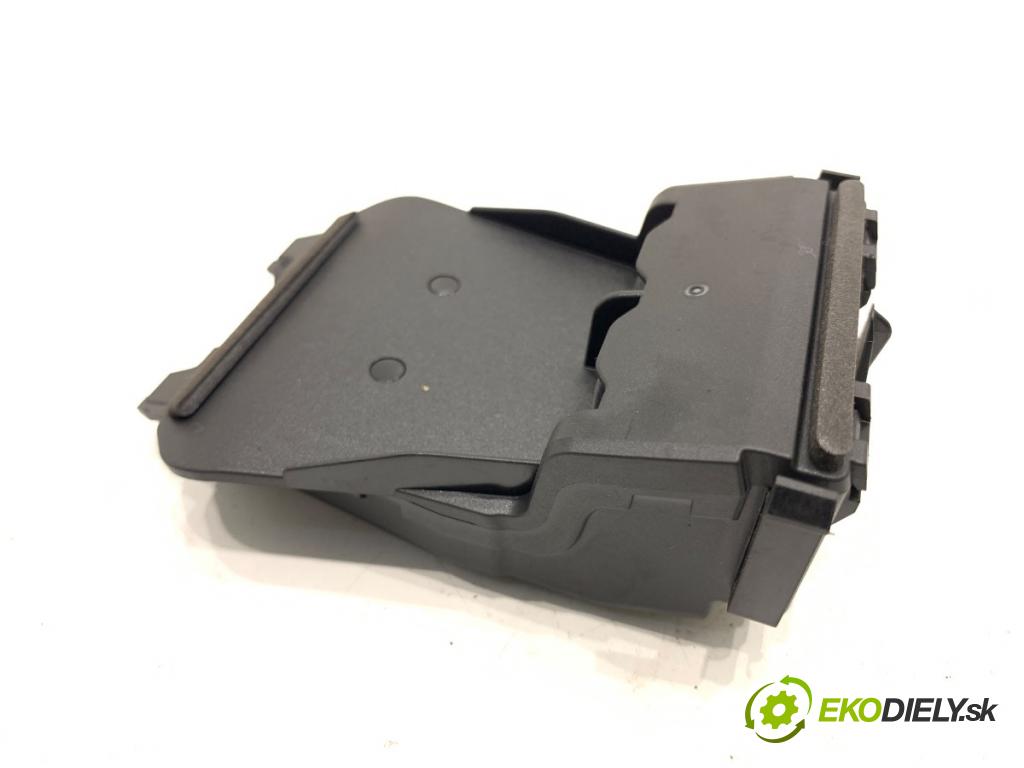 FORD FOCUS III liftback 2017 77 kW 1.6 Ti 1596 Snímač dažďa F1FT-14F449-AF (Snímač dažďa)