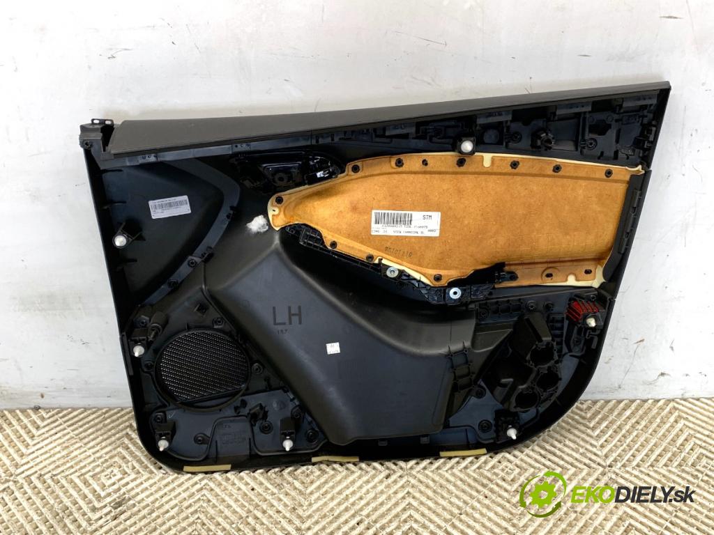FORD FOCUS III liftback 2017 77 kW 1.6 Ti 1596 ča dveře levý přední část