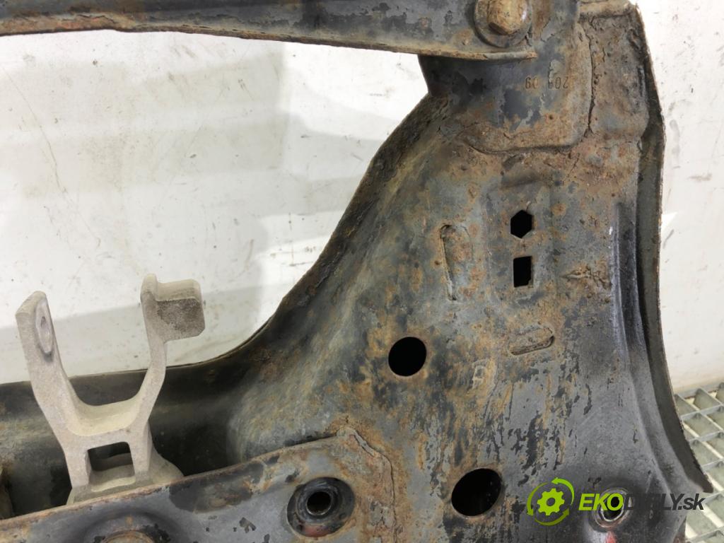 FIAT GRANDE PUNTO liftback 2009 57 kW 1.4 (199AXB11, 199AXB1A, 199BXB1A, 199AXL1A) 1368 výztuha pod motor  (Přední výztuha)