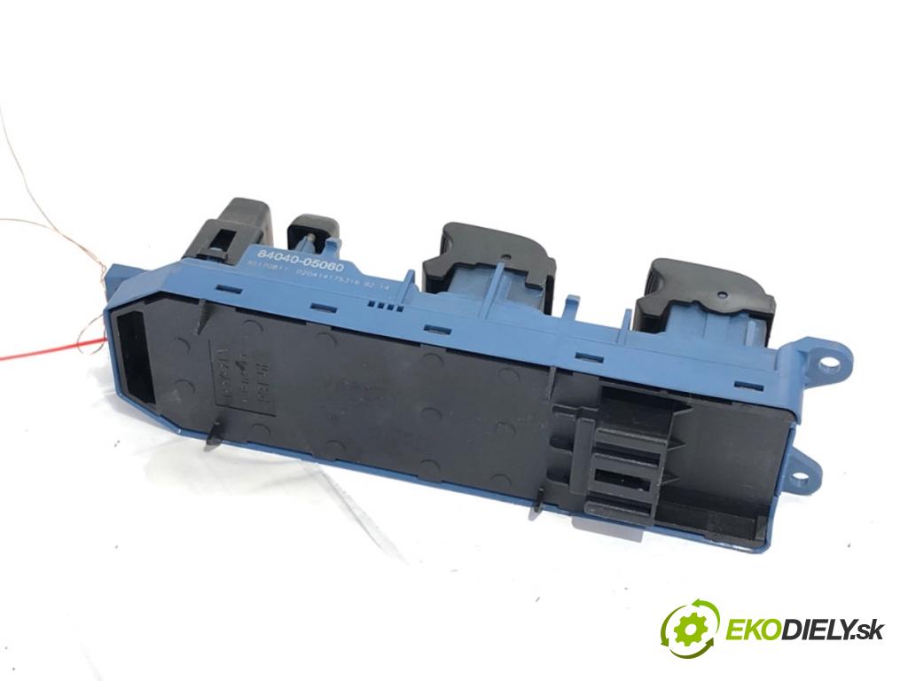 TOYOTA AVENSIS T27 Kombi 2014 91 kW 2.0 D-4D (ADT270_) 1998 Prepínač okien 84040-05060 (Prepínacie páčky pod volantom)