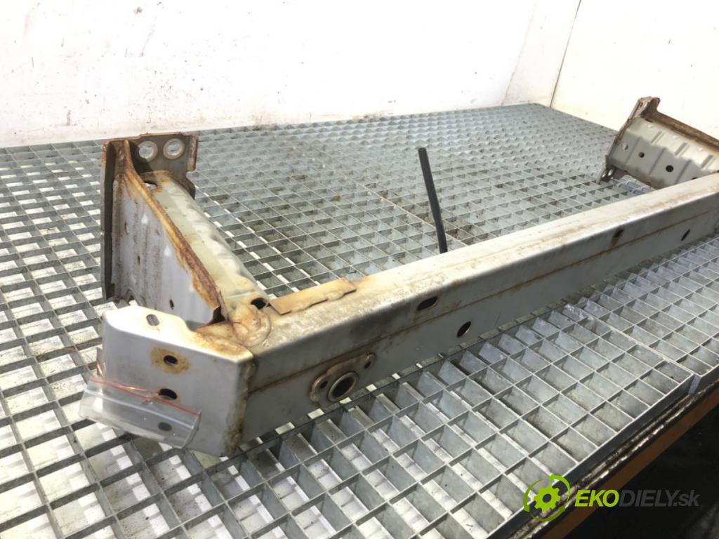 TOYOTA AVENSIS T27 Kombi 2014 91 kW 2.0 D-4D (ADT270_) 1998 výztuha nárazníka přední část  (Přední výztuha)