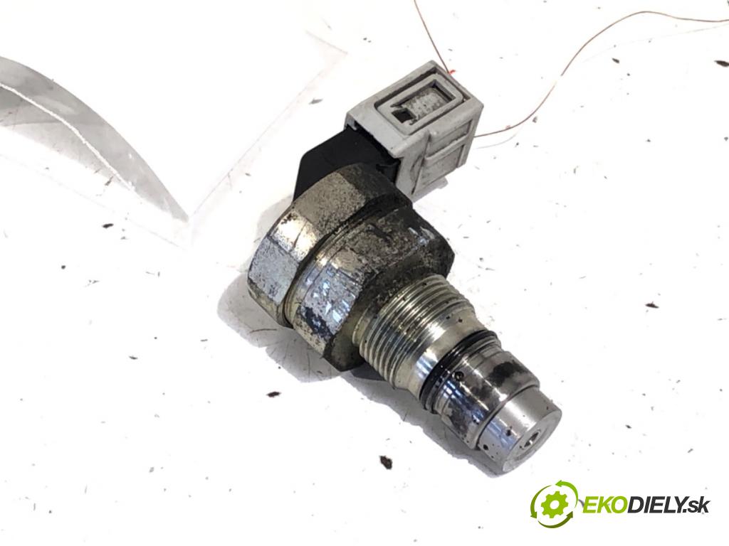 TOYOTA AVENSIS T27 Kombi 2014 91 kW 2.0 D-4D (ADT270_) 1998 Regulátor tlaku paliva  (Palivový systém ostatné)