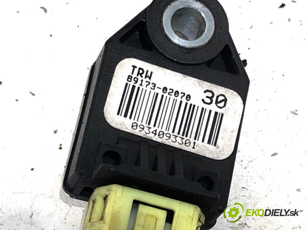 TOYOTA AVENSIS T27 Kombi 2014 91 kW 2.0 D-4D (ADT270_) 1998 Snímač nárazu 89173-02070 (Snímač nárazu)