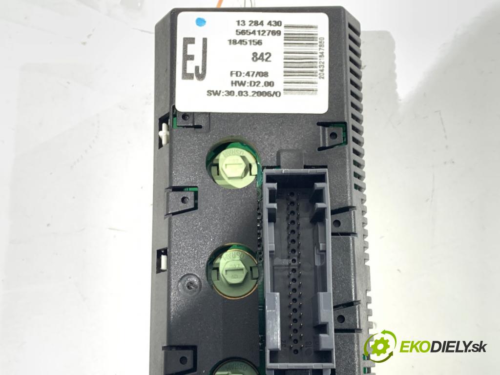 OPEL CORSA D liftback 2009 59 kW 1.2 (L08, L68) 1229 Dislpej 13284430 (Prístrojová doska)