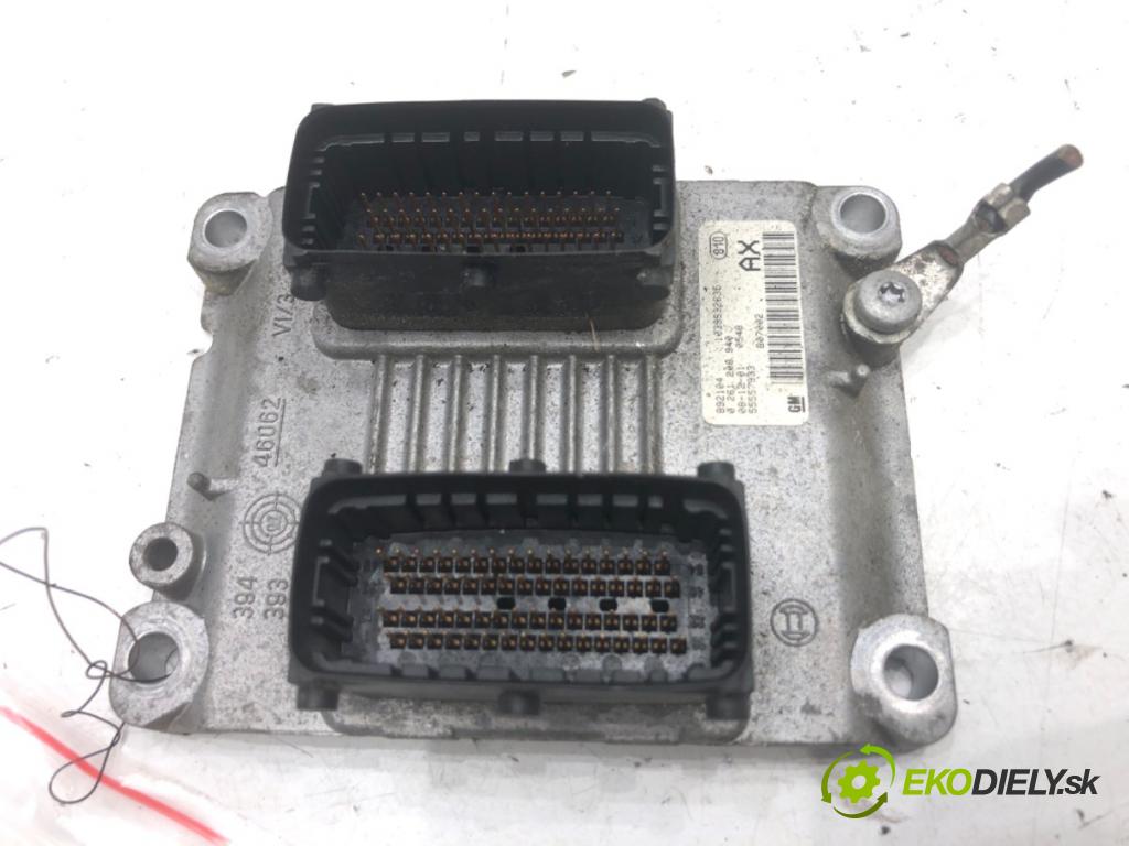 OPEL CORSA D liftback 2009 59 kW 1.2 (L08, L68) 1229 riadiaca jednotka Motor 55557933 (Riadiaca jednotka)