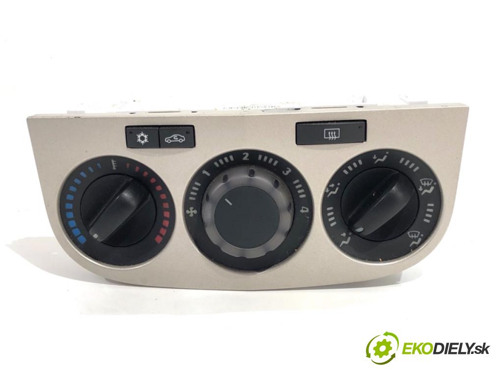 OPEL CORSA D liftback 2009 59 kW 1.2 (L08, L68) 1229 Panel ovládania kúrenia 5E094010 (Prepínacie páčky pod volantom)