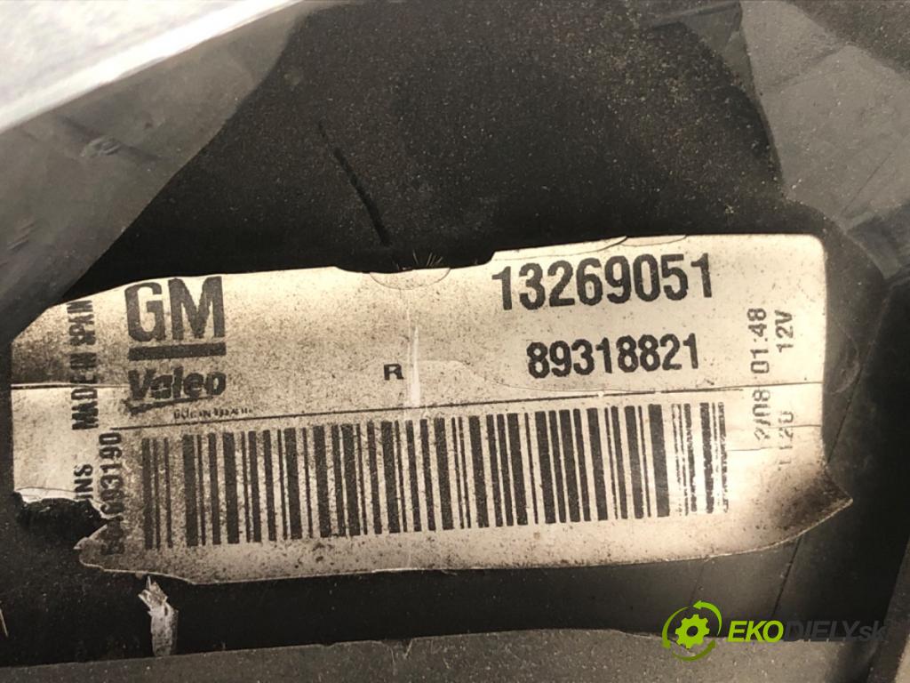 OPEL CORSA D liftback 2009 59 kW 1.2 (L08, L68) 1229 světlo pravý zadní část 13269051