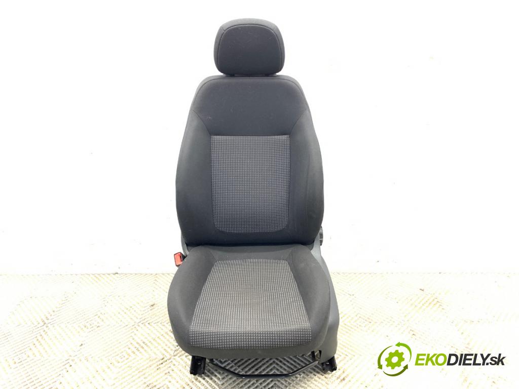 OPEL CORSA D liftback 2009 59 kW 1.2 (L08, L68) 1229 sedadlo levý přední část 