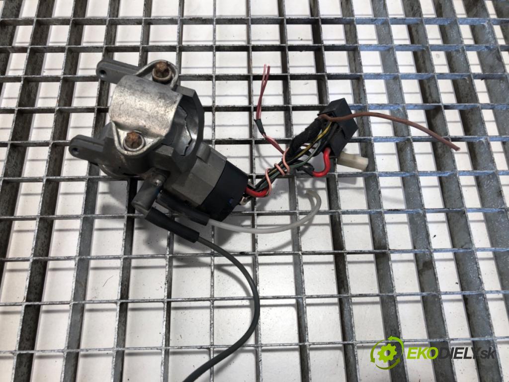 MERCEDES-BENZ W638 Autobus 1997 58 kW 108 D 2.3 (638.164) 2299 spinačka  (Spínacia skrinka)