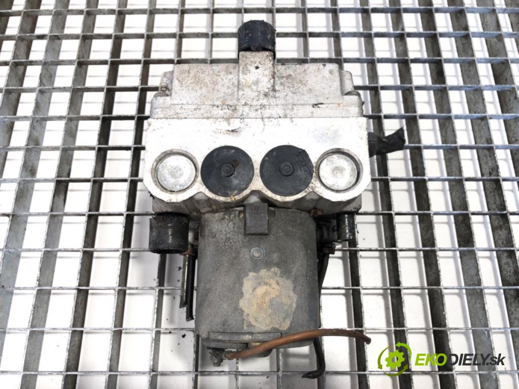 MERCEDES-BENZ W638 Autobus 1997 58 kW 108 D 2.3 (638.164) 2299 Pumpa ABS 0273004089 (Pumpa ABS)