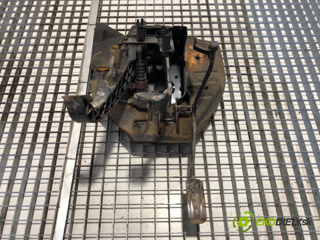 VW TRANSPORTER T4 Autobus 1995 45 kW 1.9 D 1896 PEDÁL:  (Potenciometer plynového pedálu)