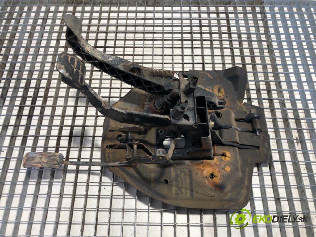 VW TRANSPORTER T4 Autobus 1995 45 kW 1.9 D 1896 PEDÁL:  (Potenciometer plynového pedálu)