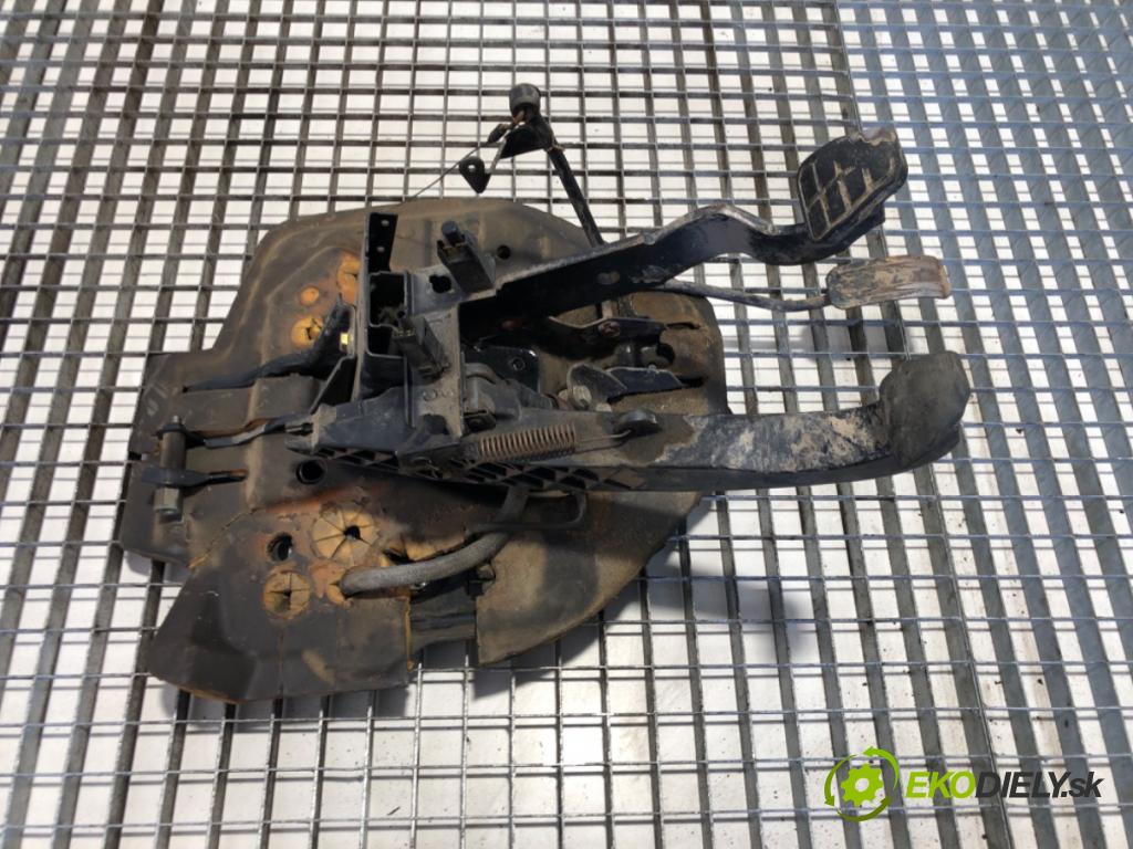 VW TRANSPORTER T4 Autobus 1995 45 kW 1.9 D 1896 PEDÁL:  (Potenciometer plynového pedálu)