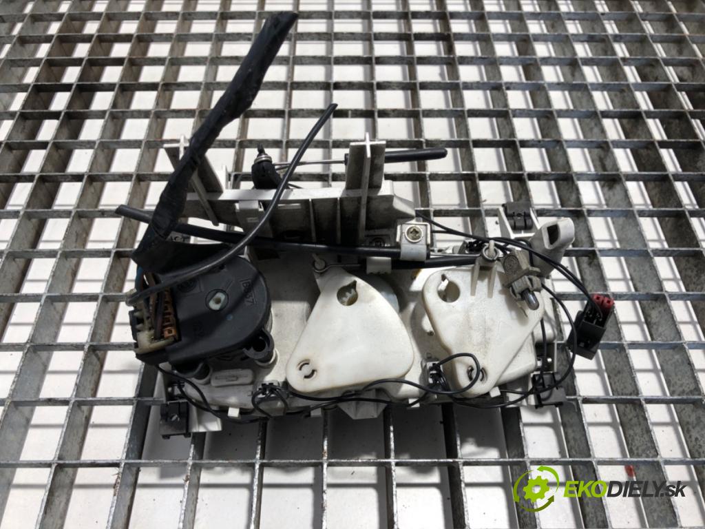 CITROEN JUMPER II  2006 66 kW 2.0 HDi 66kW [90 KM] olej napędowy 2002 - 2022 1997 Panel ovládania kúrenia  (Prepínacie páčky pod volantom)