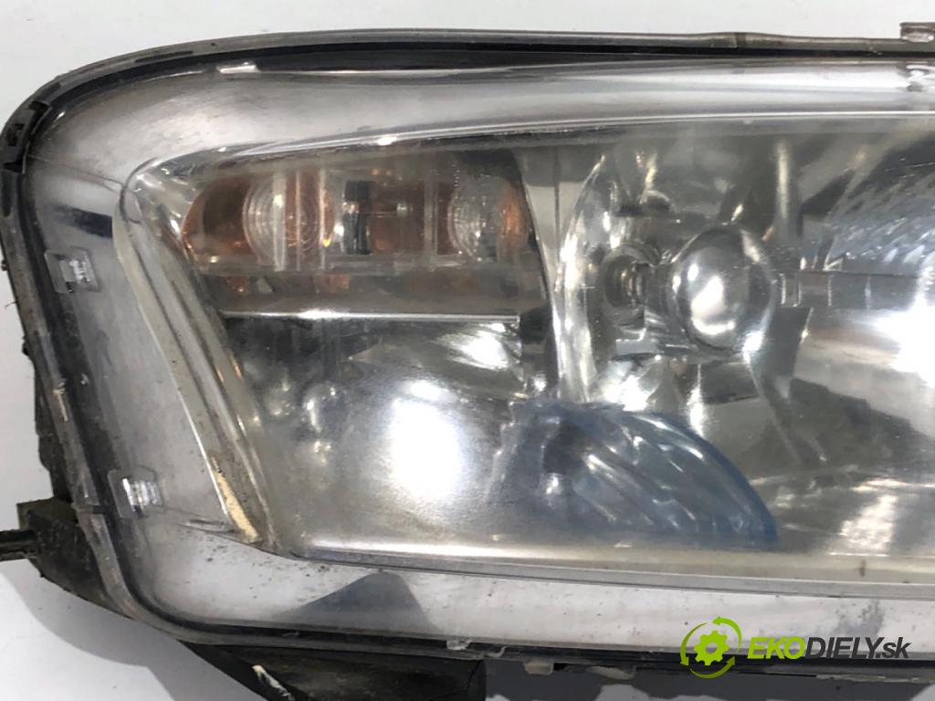 FIAT STILO liftback 2002 125 kW 2.4 20V (192_XD1A, 192AXD12) 2446 světlomet pravý přední část 517127070