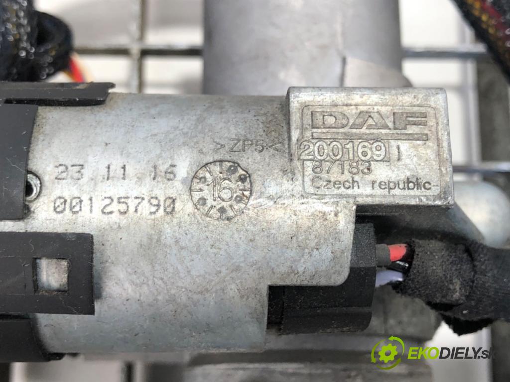 DAF XF Platforma / podwozie 2016 340 kW FA 460 340 kW [462 KM] olej napędowy 2012 - 2022 12900 spinačka 200169 (Spínacia skrinka)