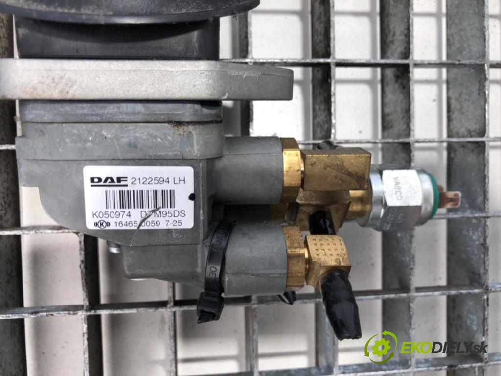 DAF XF Platforma / podwozie 2016 340 kW FA 460 340 kW [462 KM] olej napędowy 2012 - 2022 12900 kulisa brzdy ruční brzdy 2122594