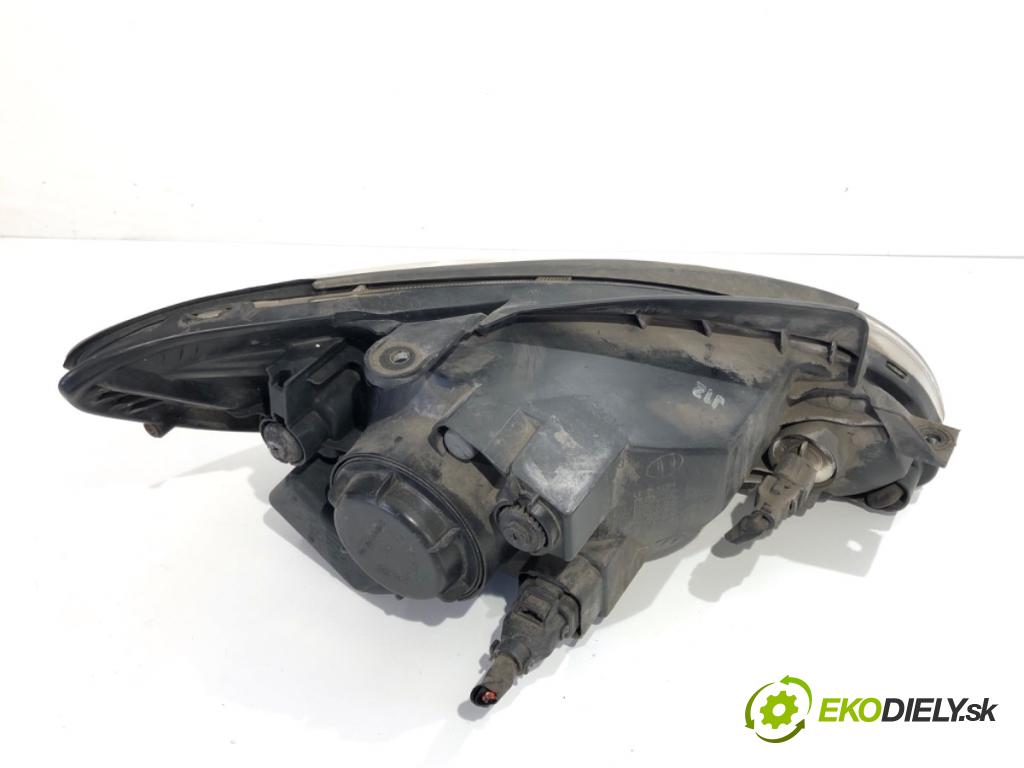 HYUNDAI GETZ liftback 2007 49 kW 1.1 1086 světlomet levý přední část