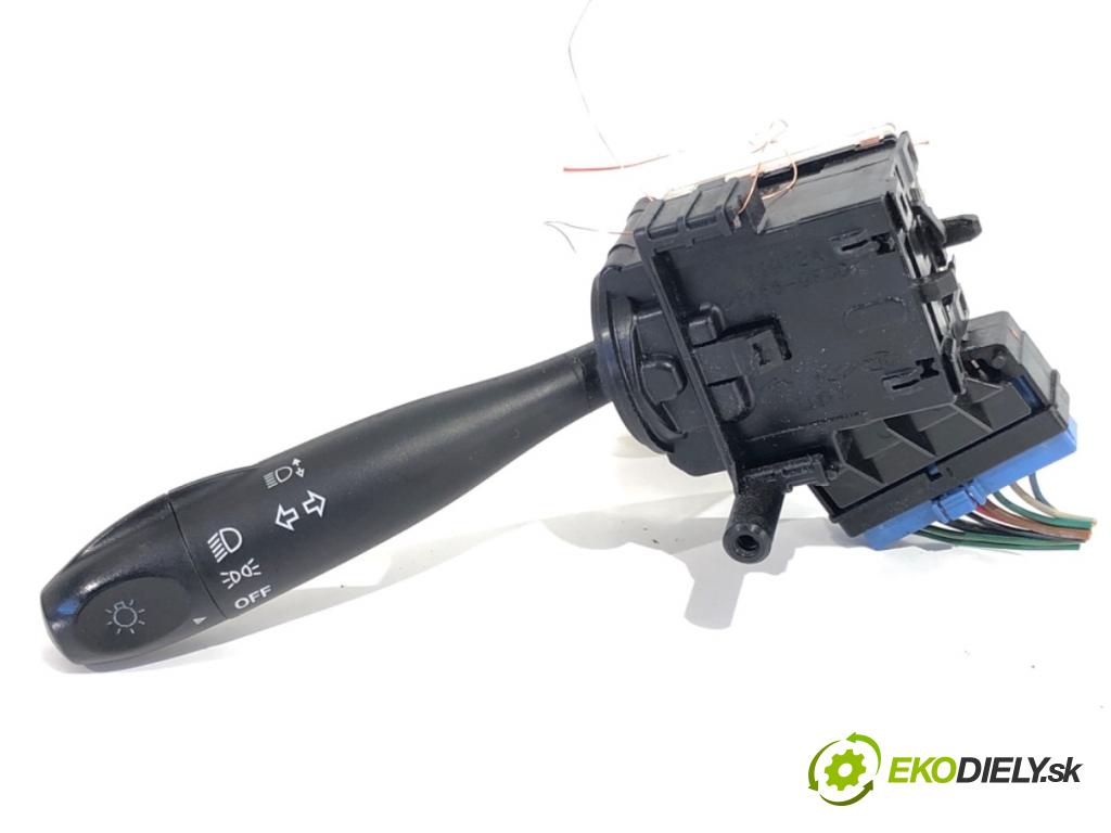 HYUNDAI GETZ liftback 2007 49 kW 1.1 1086 Prepínač smeroviek 32932A (Prepínacie páčky pod volantom)