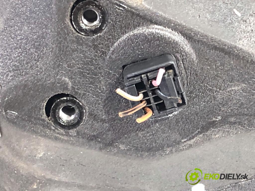 HYUNDAI GETZ liftback 2007 49 kW 1.1 1086 zpětné zrcátko levý