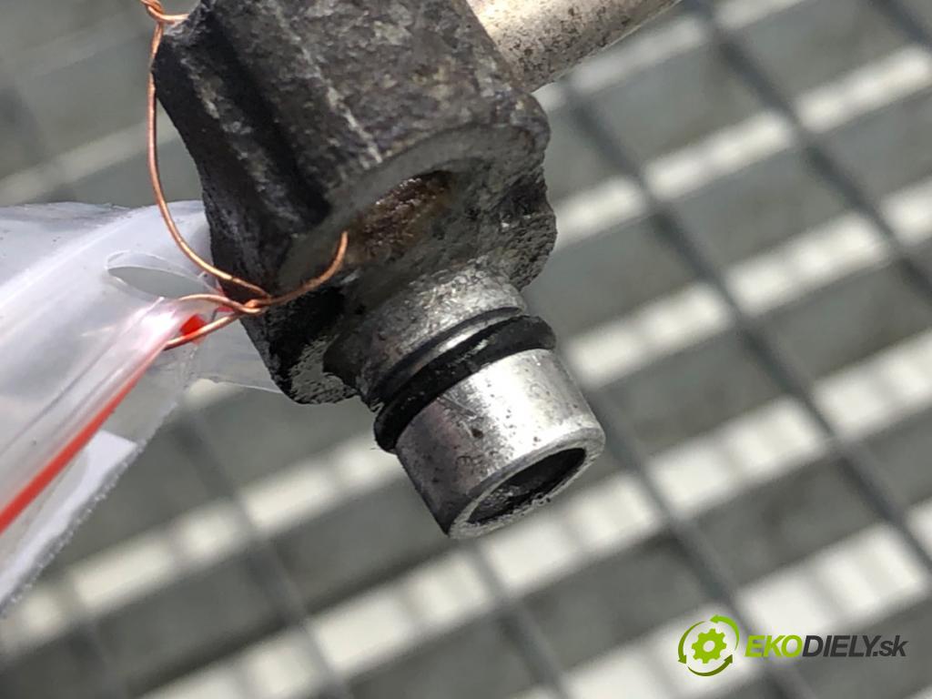 TOYOTA AVENSIS T27 Kombi 2014 91 kW 2.0 D-4D (ADT270_) 1998 rúrka klimatizácie 88710-05410 (Rúrka klimatizácie)