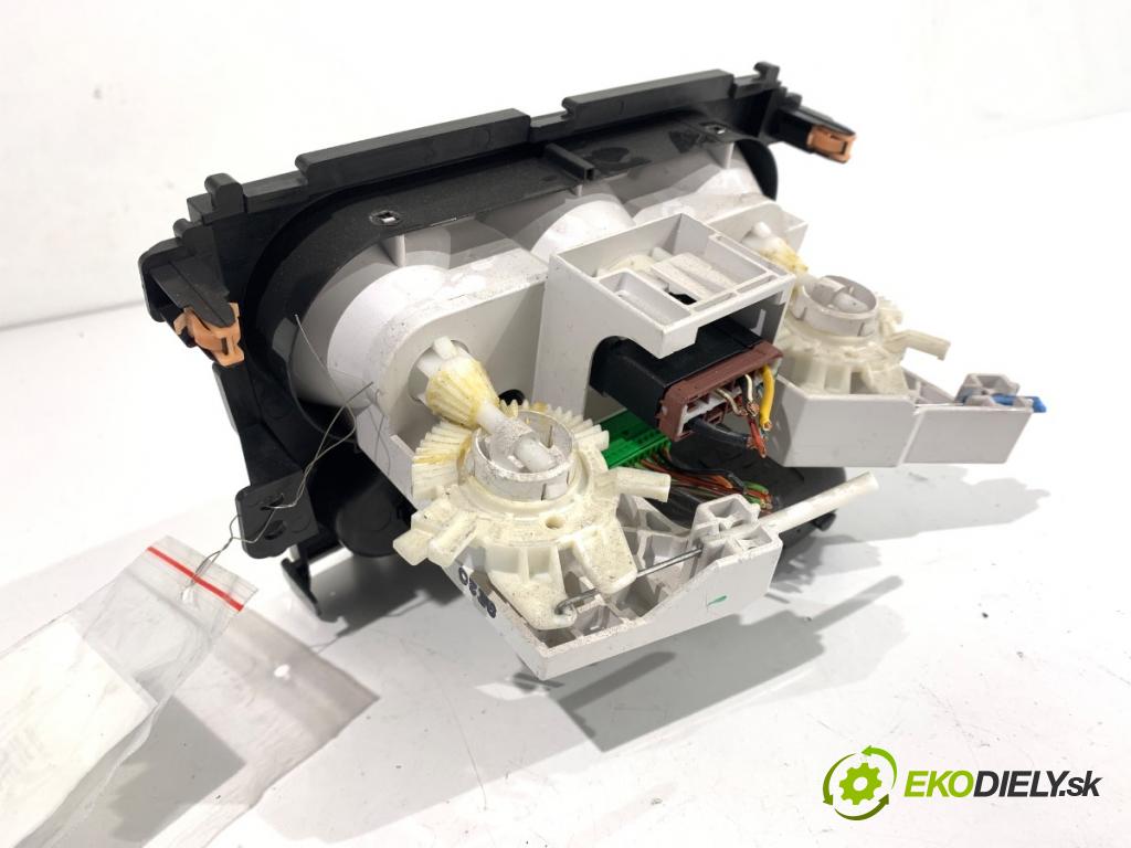 SUZUKI SPLASH liftback 2010 63 kW 1.2 (A5B 412) 1242 Panel ovládania kúrenia  (Prepínacie páčky pod volantom)