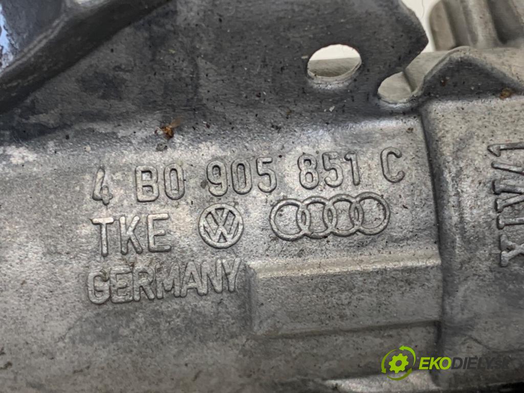 SEAT IBIZA III liftback 2008 63 kW 1.4 16V 1390 spinačka 4B0905851C (Spínacia skrinka)